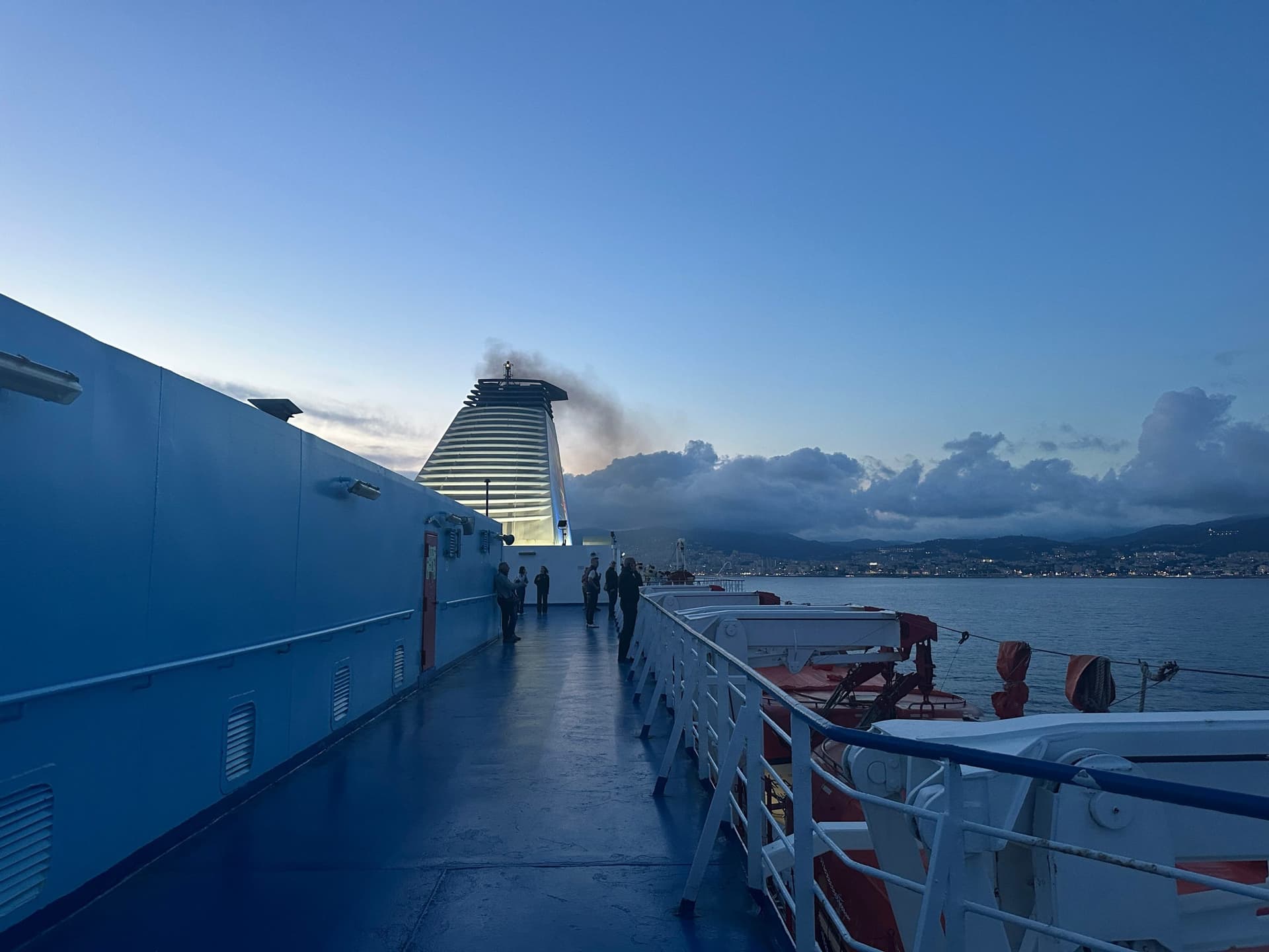 Iirinis Reise, Blick aus Athara